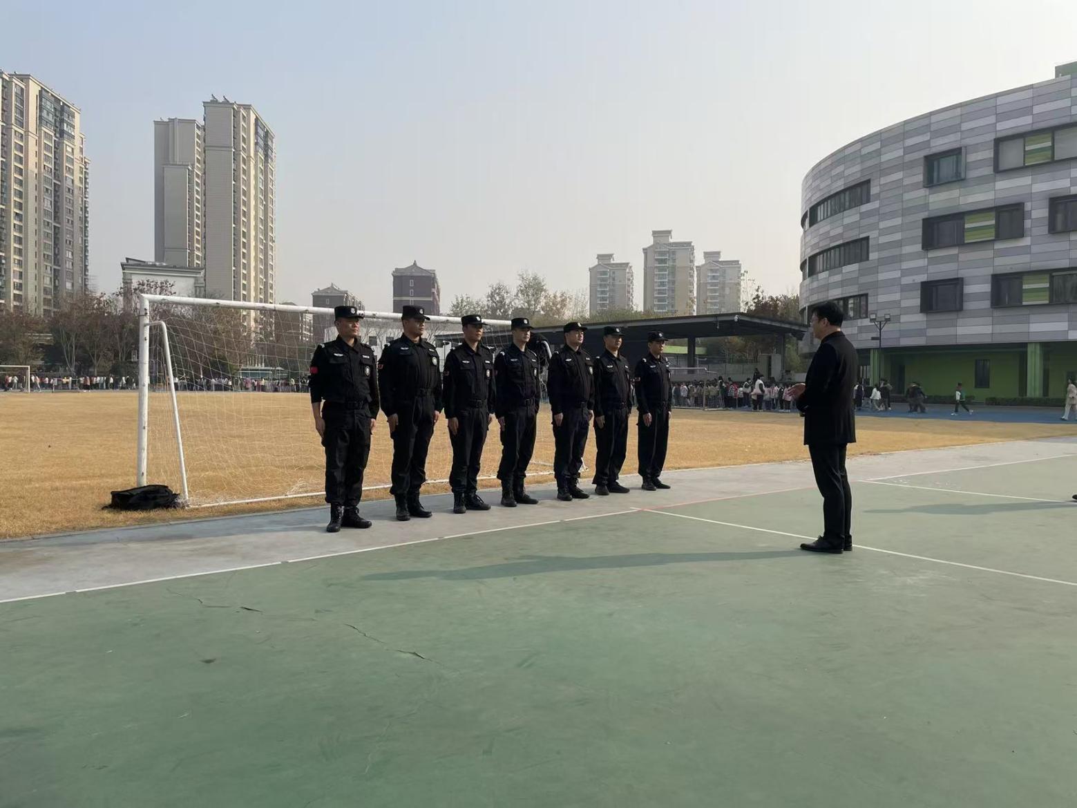 E:/25.12.10后 上傳網(wǎng)站留存/喜報(bào)！南京市保安服務(wù)有限公司建鄴分公司榮獲“校園最小應(yīng)急單元技能競賽”一等獎/照片/7f4752ecec0a4eaf4162fae738cff144.jpg7f4752ecec0a4eaf4162fae738cff144