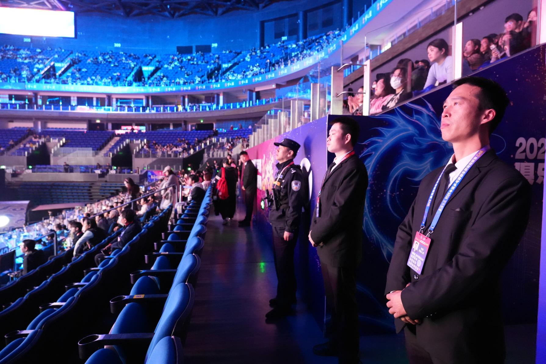 E:/25.12.10后 上傳網(wǎng)站留存/“安保鐵軍、硬核保障”2025系列報道四十一——乒超巔峰對決耀金陵 南京市保硬核護(hù)航筑平安/DSC06900.JPGDSC06900